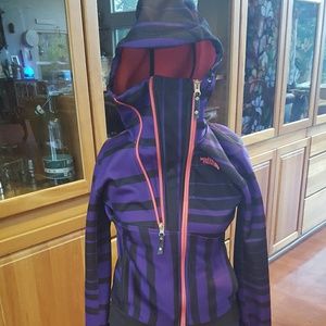 Not Available!   North Face XS Expandable Coat